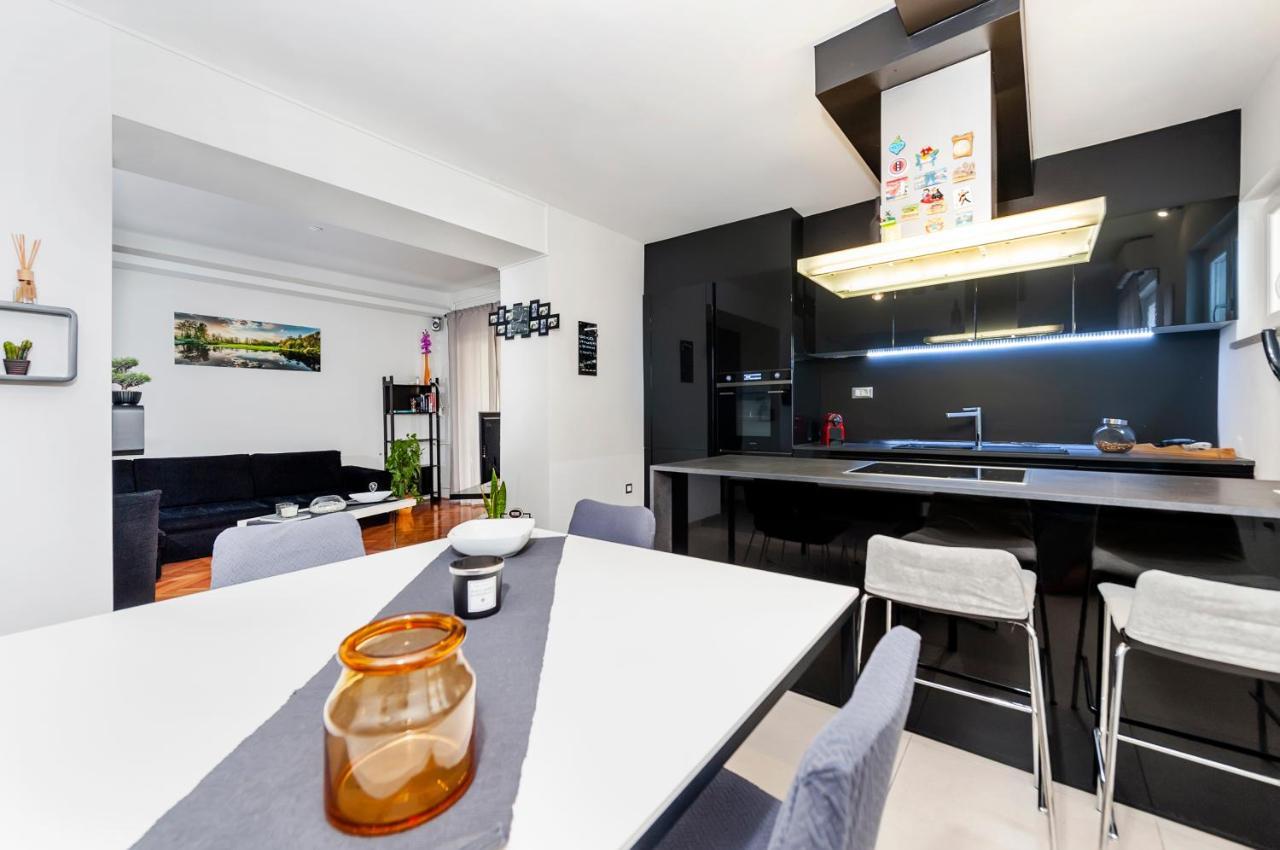 Apartment Cave Rovinj Exterior photo